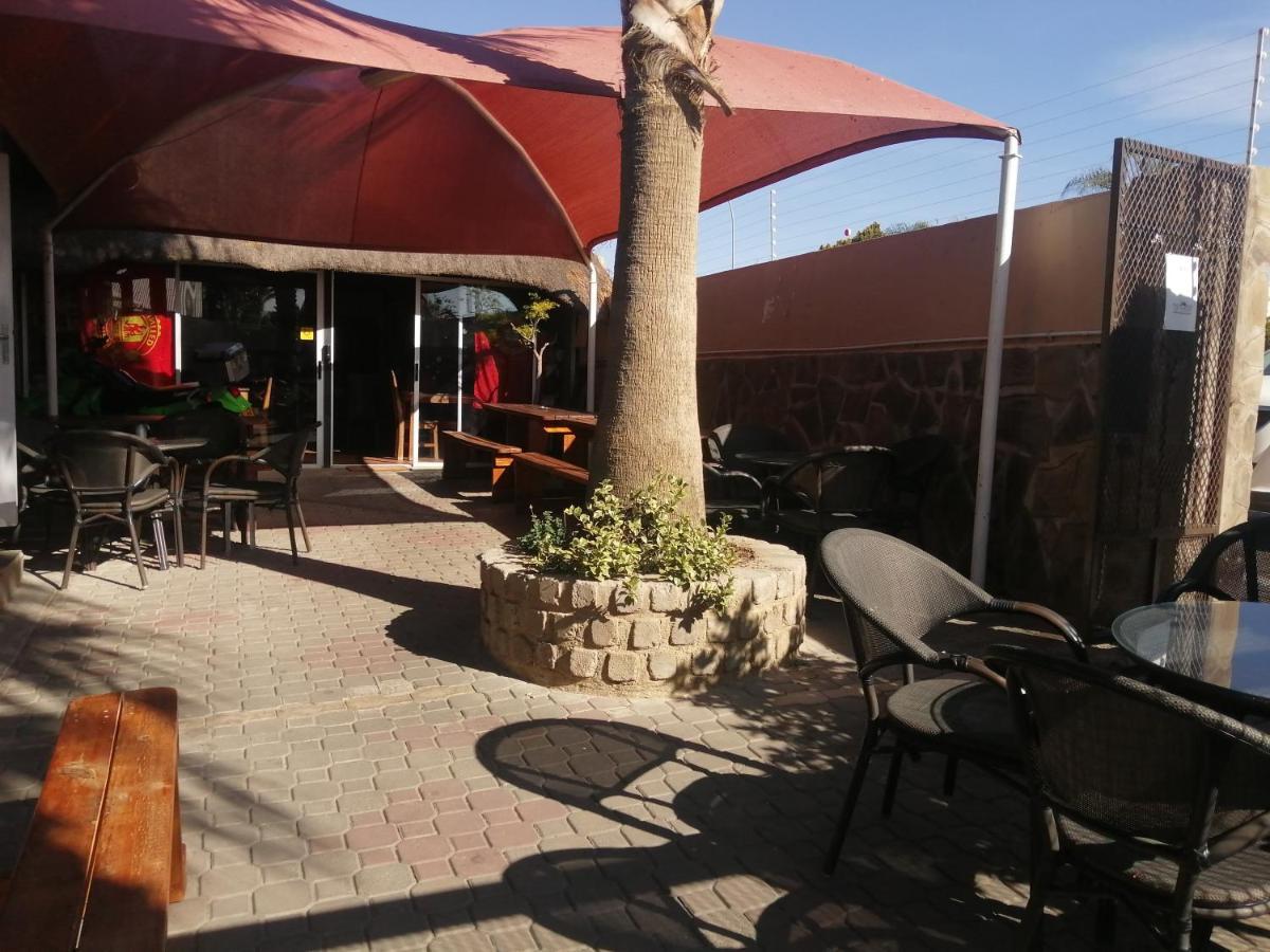 ווינדהוק Esperanca Guesthouse מראה חיצוני תמונה