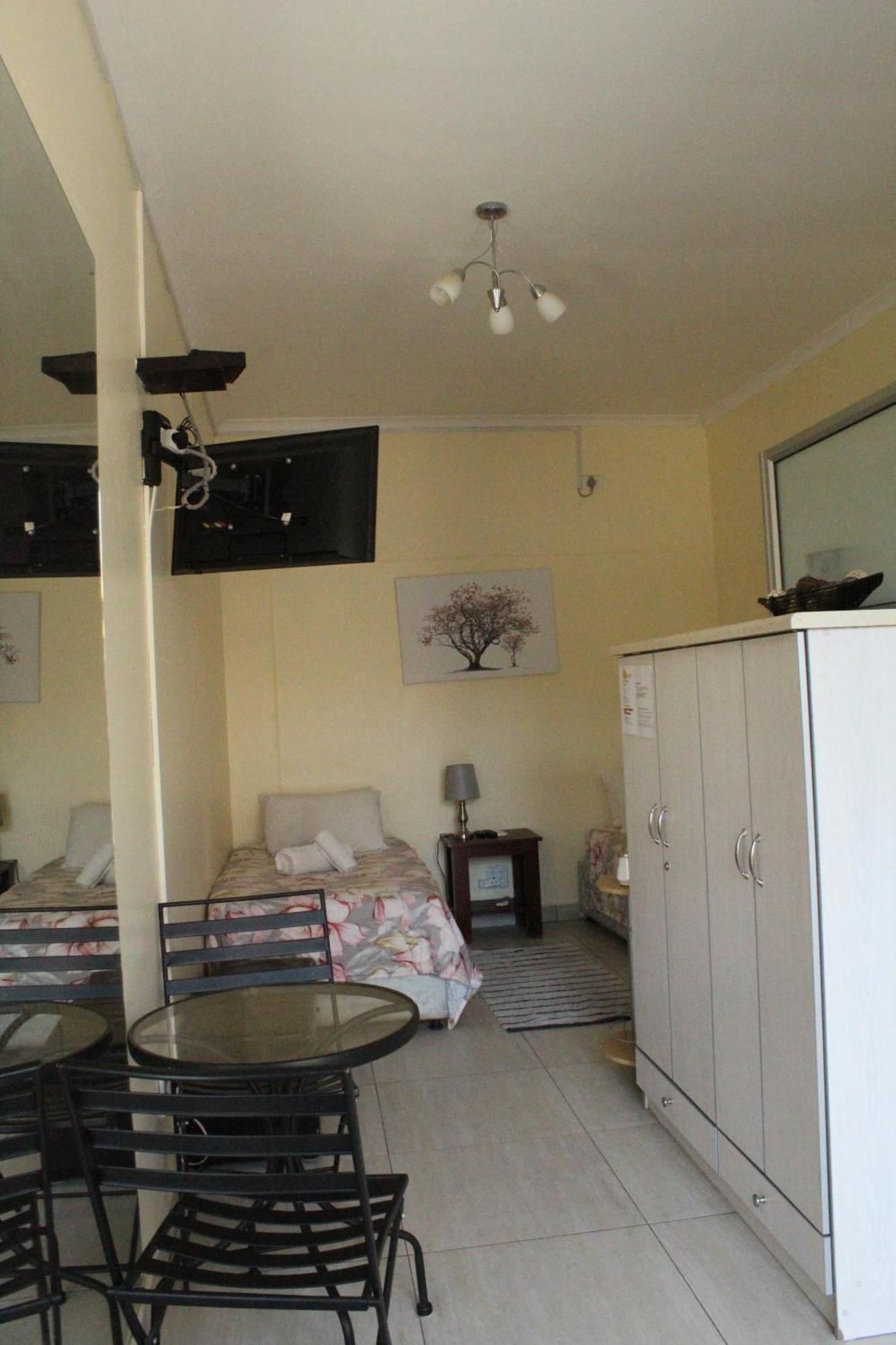 ווינדהוק Esperanca Guesthouse מראה חיצוני תמונה