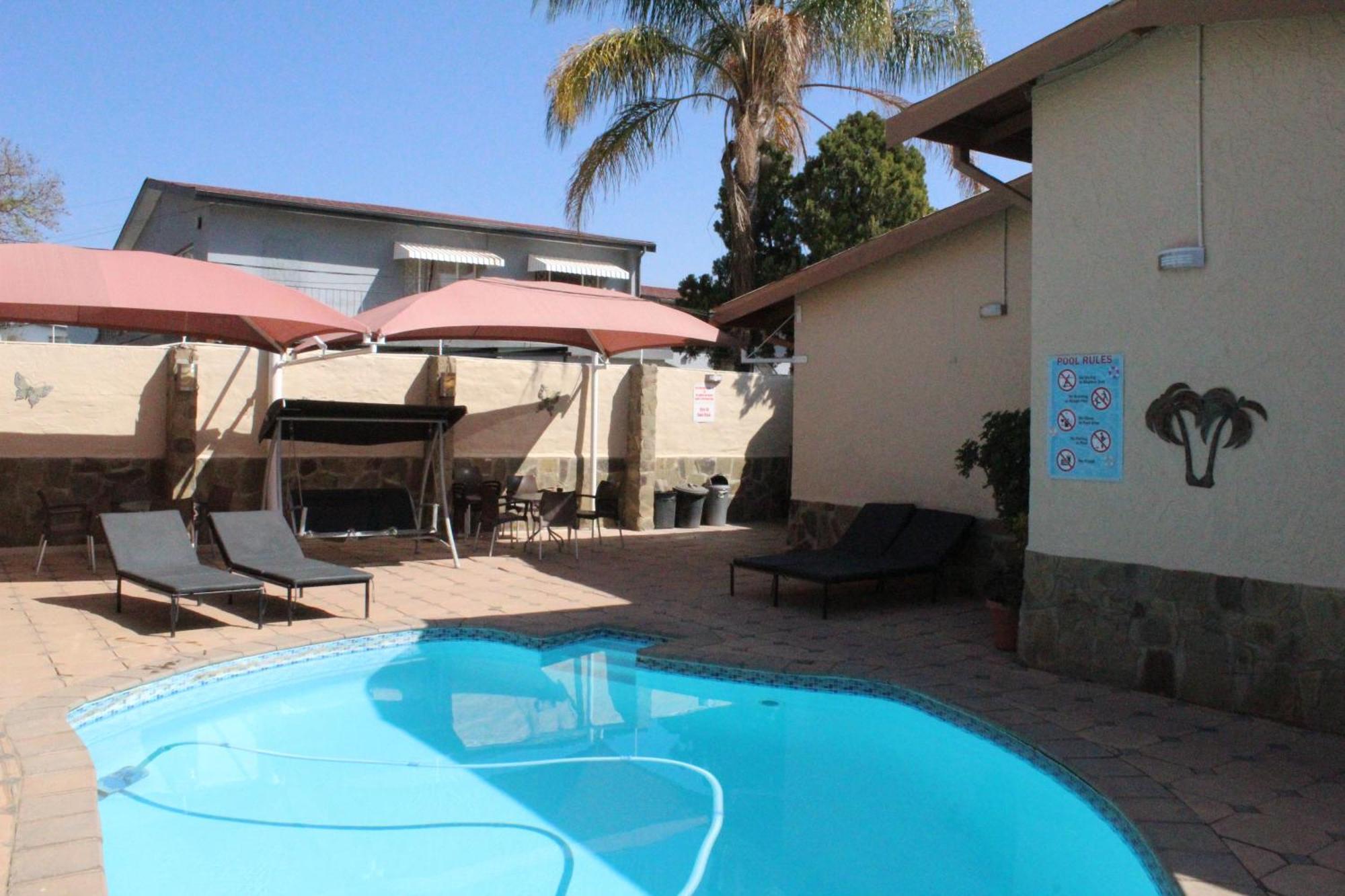 ווינדהוק Esperanca Guesthouse מראה חיצוני תמונה