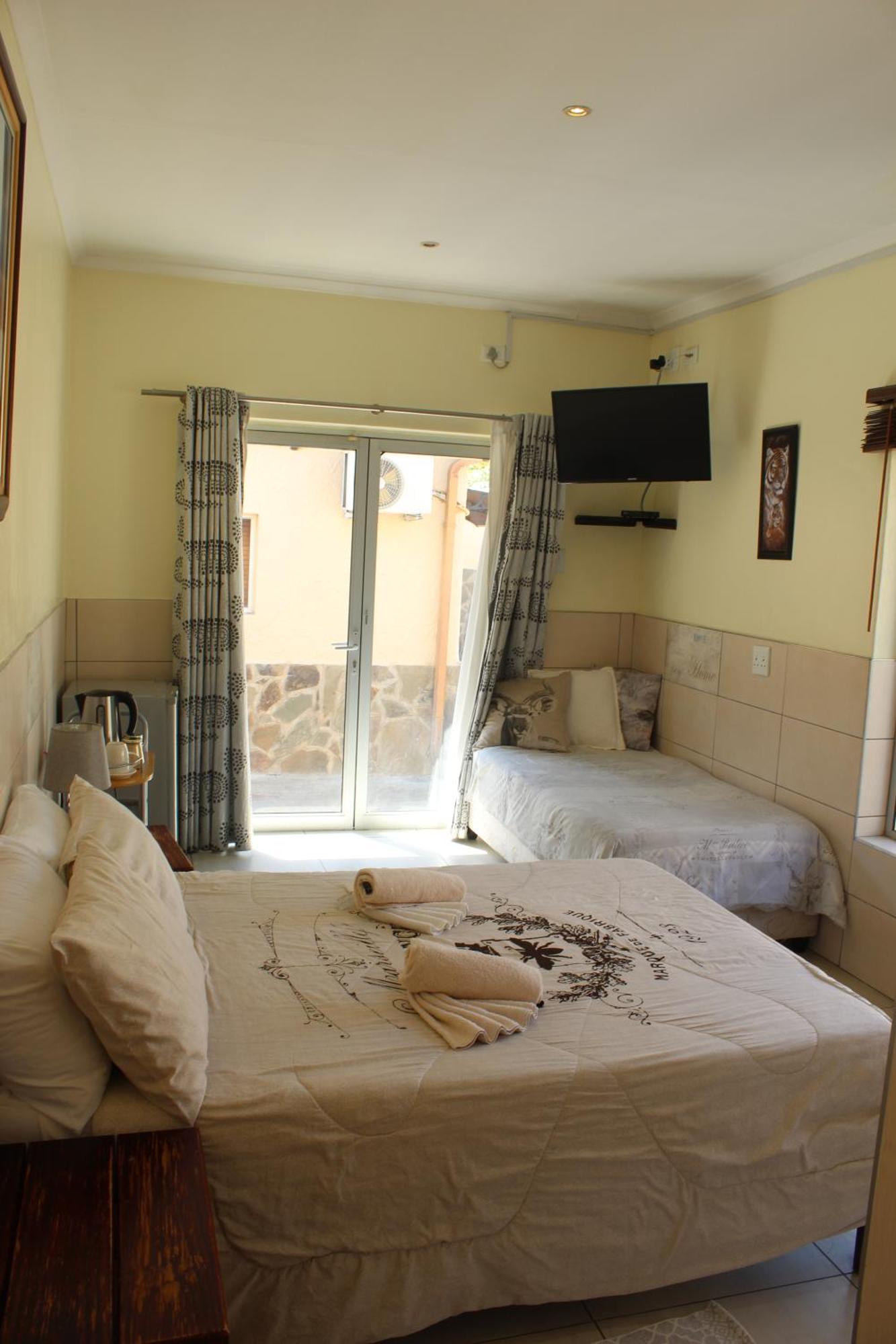 ווינדהוק Esperanca Guesthouse מראה חיצוני תמונה