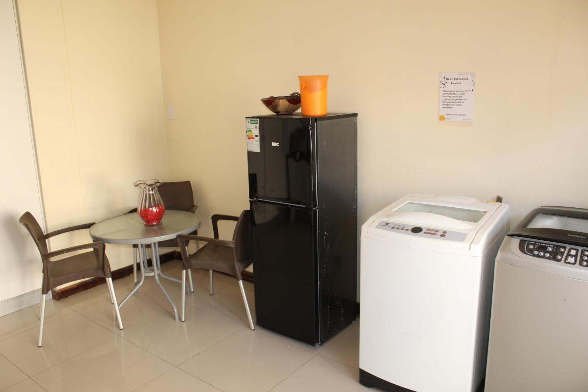 ווינדהוק Esperanca Guesthouse מראה חיצוני תמונה