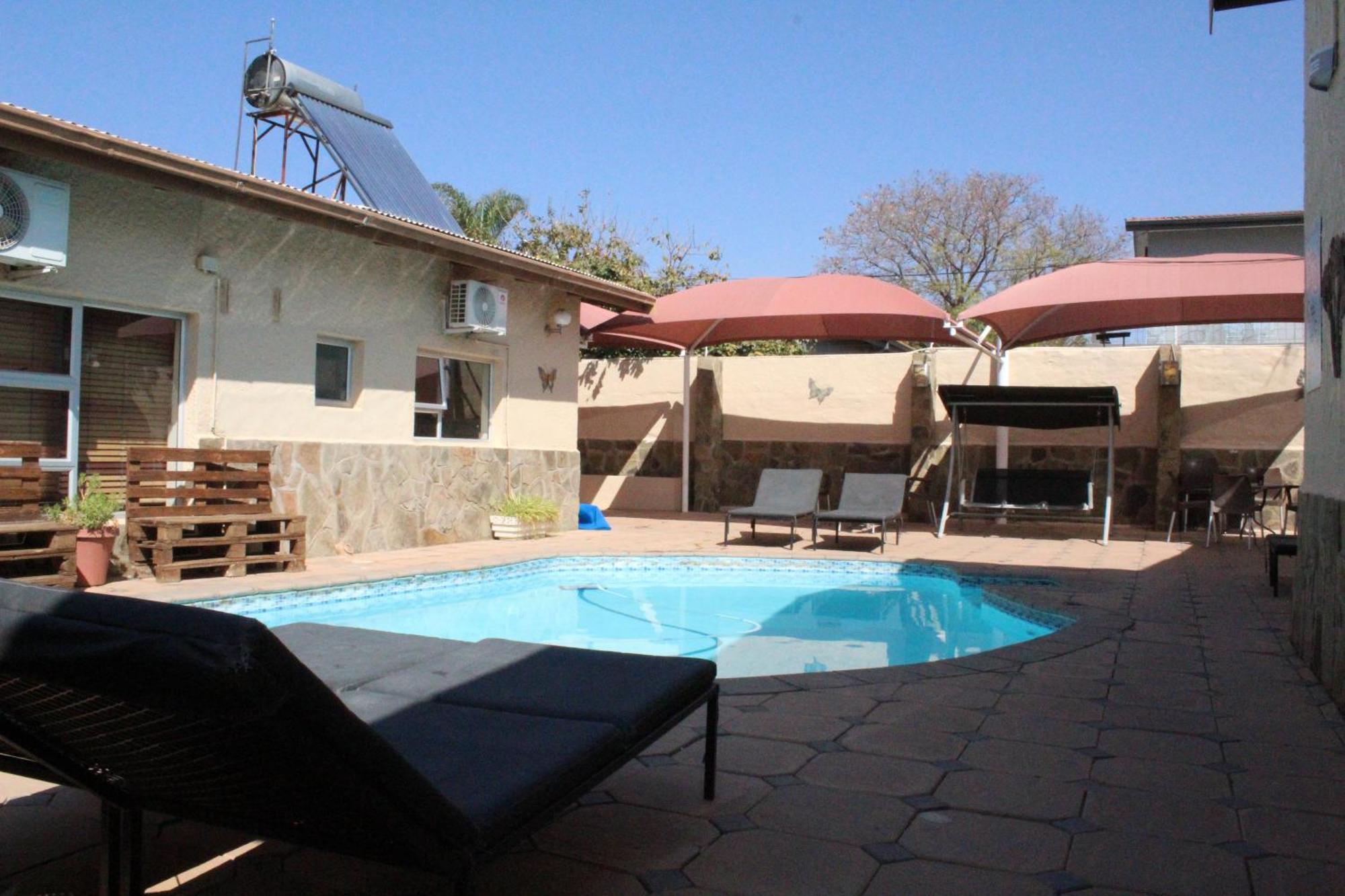 ווינדהוק Esperanca Guesthouse מראה חיצוני תמונה